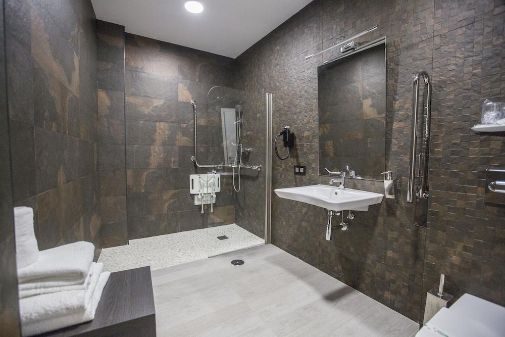Hotel Barrio Nuevo 레브리자 외부 사진