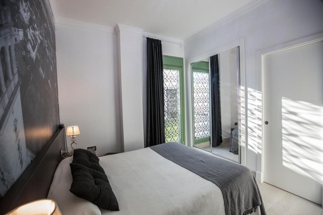 Hotel Barrio Nuevo 레브리자 외부 사진