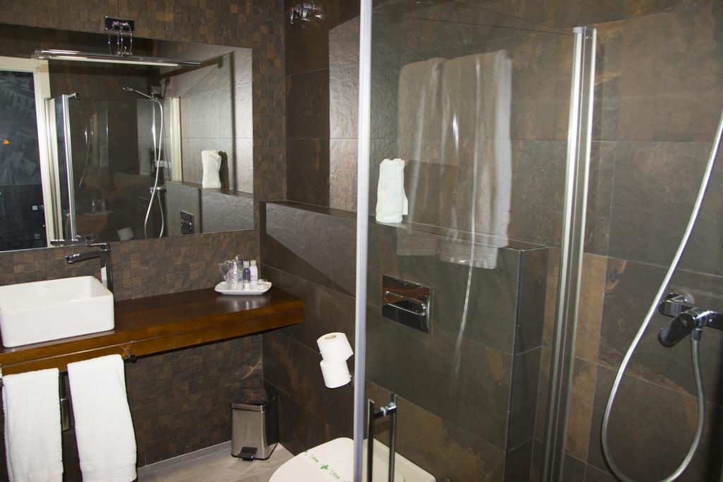 Hotel Barrio Nuevo 레브리자 외부 사진