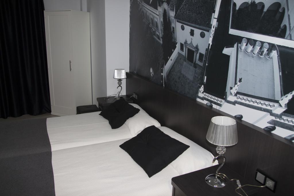 Hotel Barrio Nuevo 레브리자 외부 사진