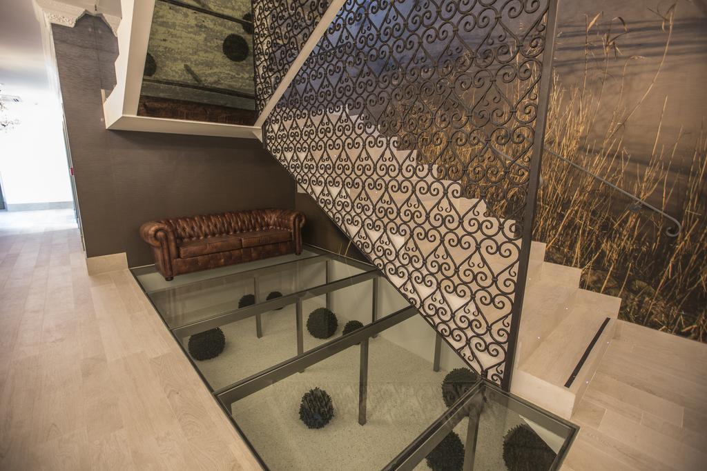 Hotel Barrio Nuevo 레브리자 외부 사진