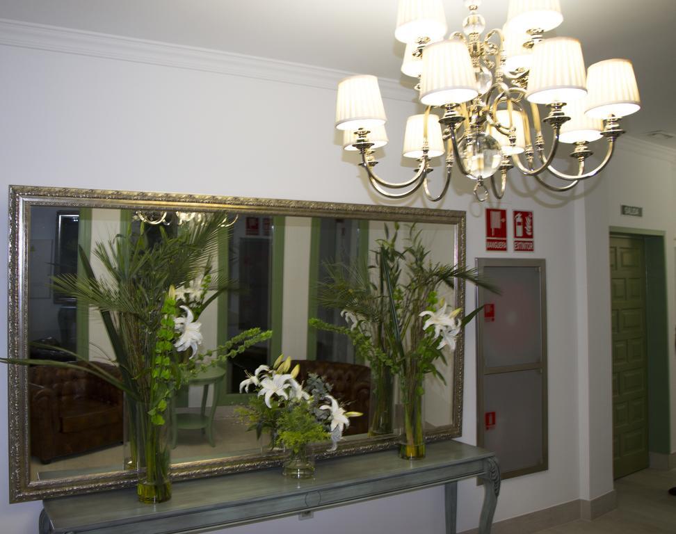 Hotel Barrio Nuevo 레브리자 외부 사진