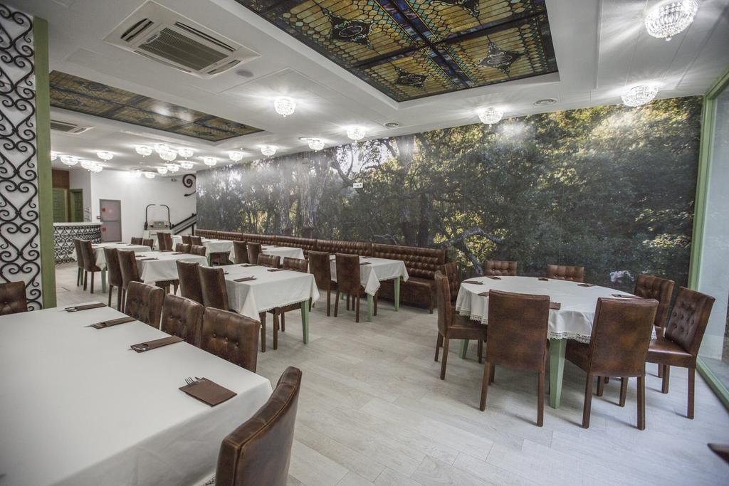 Hotel Barrio Nuevo 레브리자 외부 사진